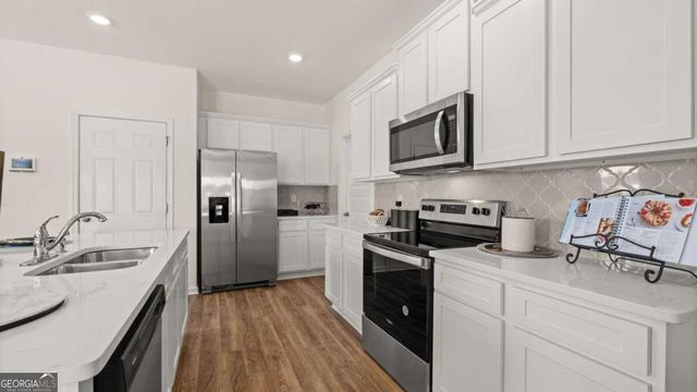 12070 Conrad Circle, Hampton, GA 30228