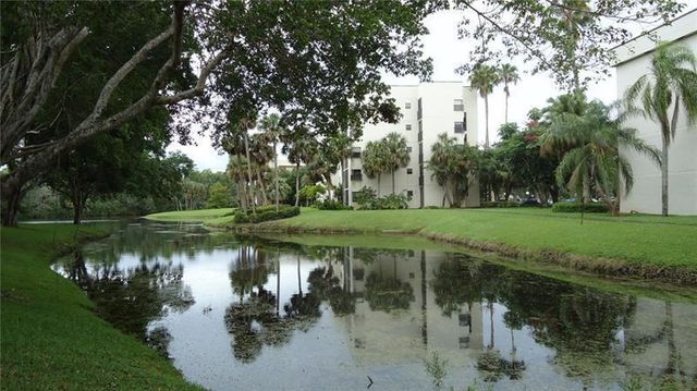 4106 S Carambola Circle 2107, Coconut Creek, FL 33066