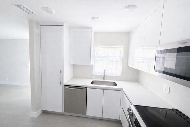 4106 S Carambola Circle 2107, Coconut Creek, FL 33066