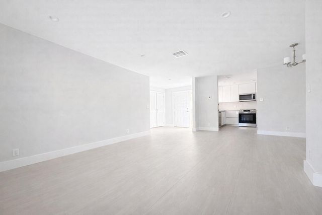 4106 S Carambola Circle 2107, Coconut Creek, FL 33066