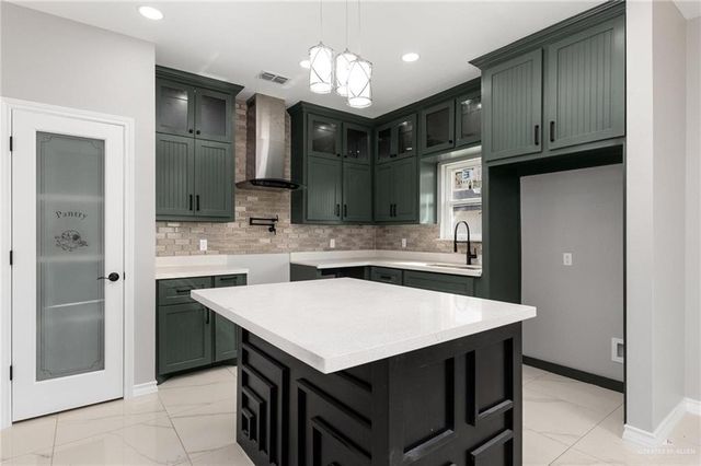 2342 Victoriano Street, Weslaco, TX 78596