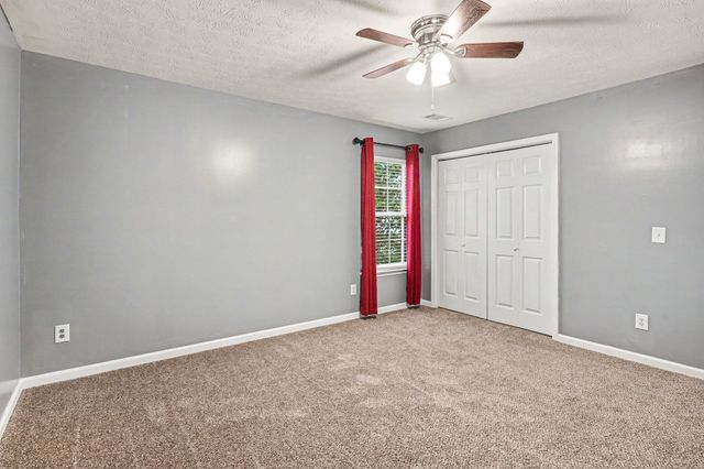 102 Clairmonte Ln, Hendersonville, TN 37075