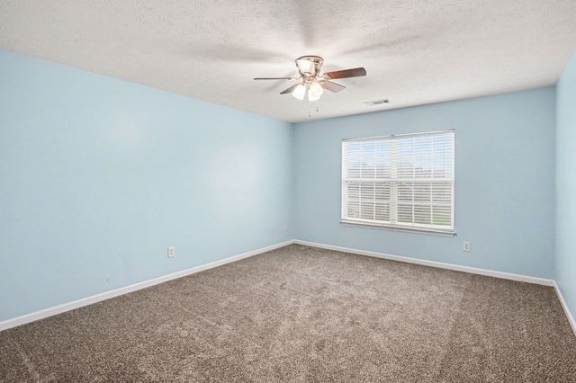 102 Clairmonte Ln, Hendersonville, TN 37075