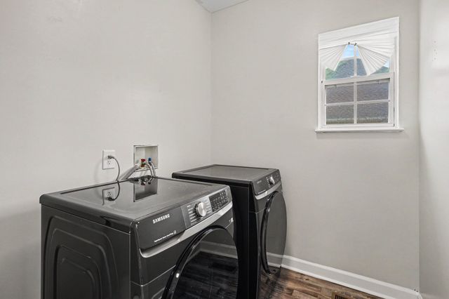 102 Clairmonte Ln, Hendersonville, TN 37075