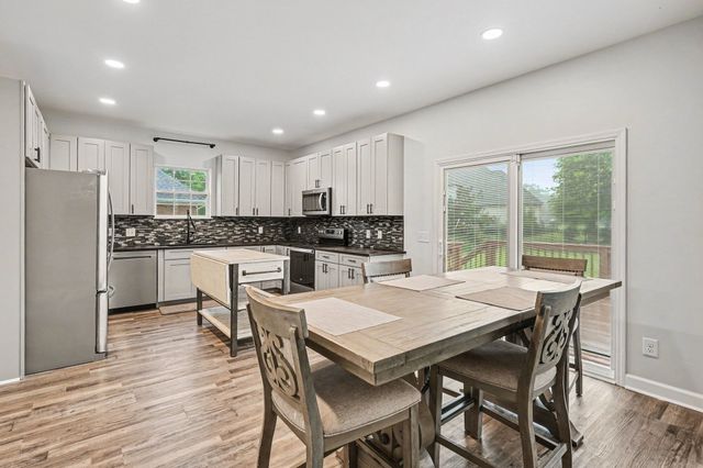 102 Clairmonte Ln, Hendersonville, TN 37075