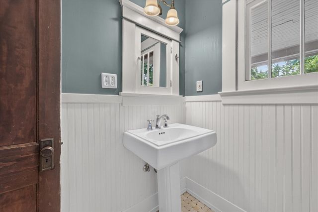1213 W Liberty Street, Ann Arbor, MI 48103