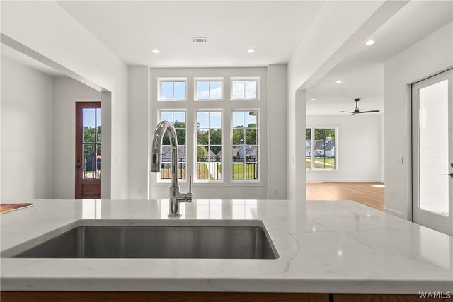 14326 Highland Lakes, Northport, AL 35475