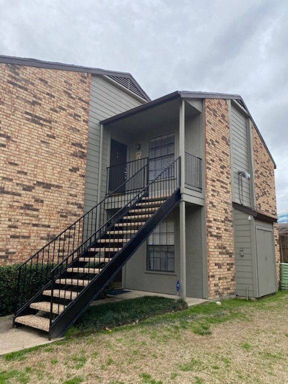 5335 Bent Tree Forest Drive 240, Dallas, TX 75248