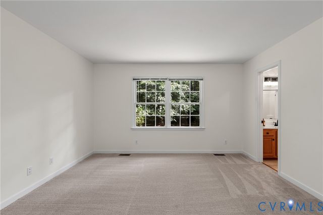 10136 Wood Vale Ct, Chesterfield, VA 23236