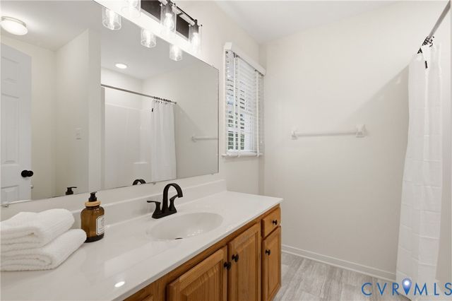 10136 Wood Vale Ct, Chesterfield, VA 23236