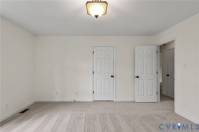 10136 Wood Vale Ct, Chesterfield, VA 23236
