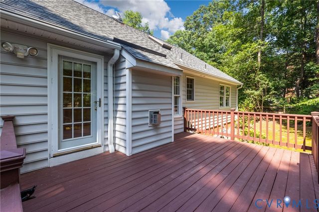 10136 Wood Vale Ct, Chesterfield, VA 23236