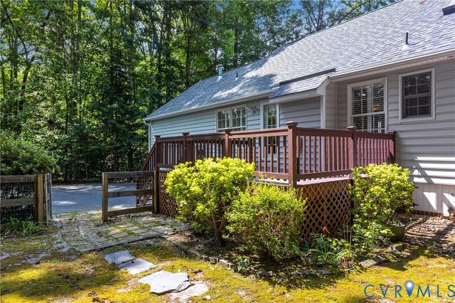 10136 Wood Vale Ct, Chesterfield, VA 23236