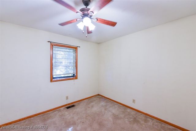 405 W Ray Fine Boulevard, Roland, OK 74954