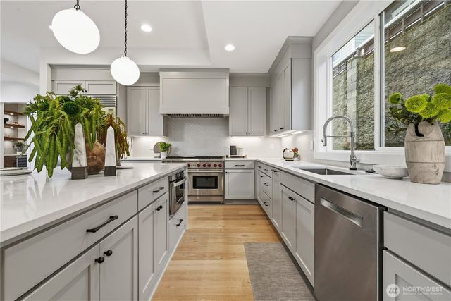 2582 136th Lane SE, Bellevue, WA 98005