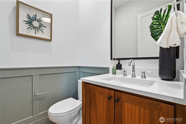 2582 136th Lane SE, Bellevue, WA 98005