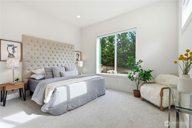 2582 136th Lane SE, Bellevue, WA 98005