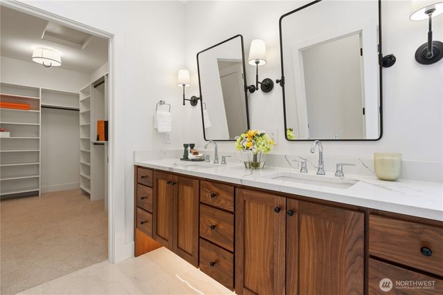 2582 136th Lane SE, Bellevue, WA 98005