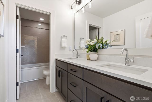 2582 136th Lane SE, Bellevue, WA 98005