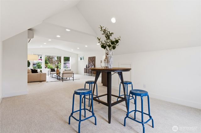 2582 136th Lane SE, Bellevue, WA 98005