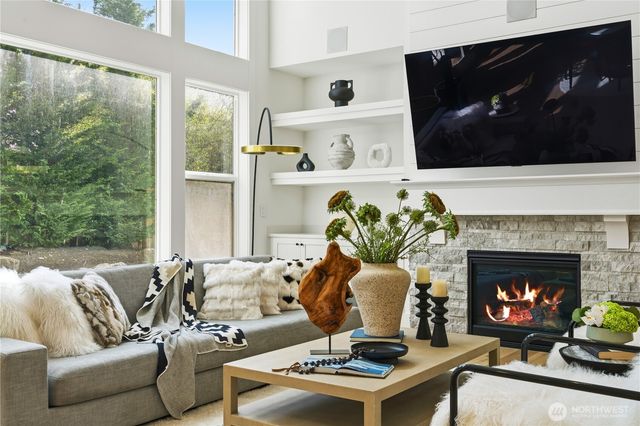 2582 136th Lane SE, Bellevue, WA 98005