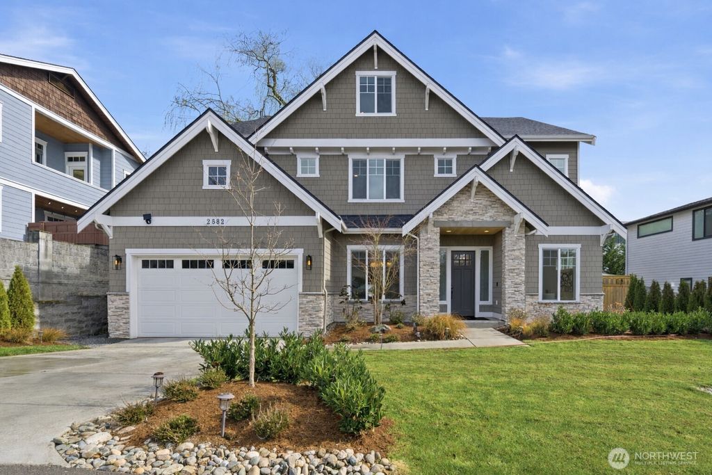 2582 136th Lane SE, Bellevue, WA 98005