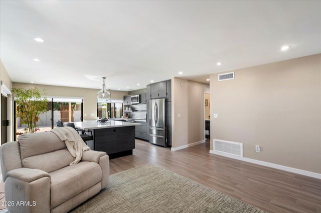 17025 E CALAVERAS Avenue, Fountain Hills, AZ 85268