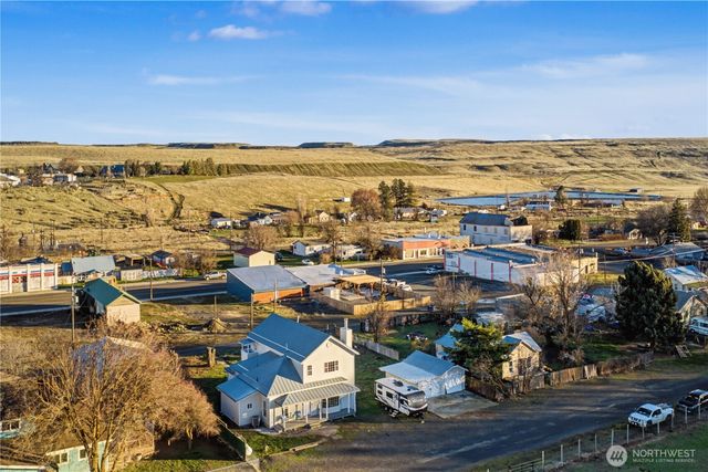 225 S D Street, Washtucna, WA 99371