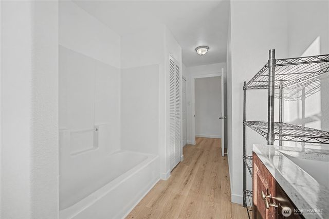 225 S D Street, Washtucna, WA 99371