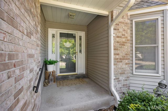 3055 Oakmont Court, St Charles, MO 63301
