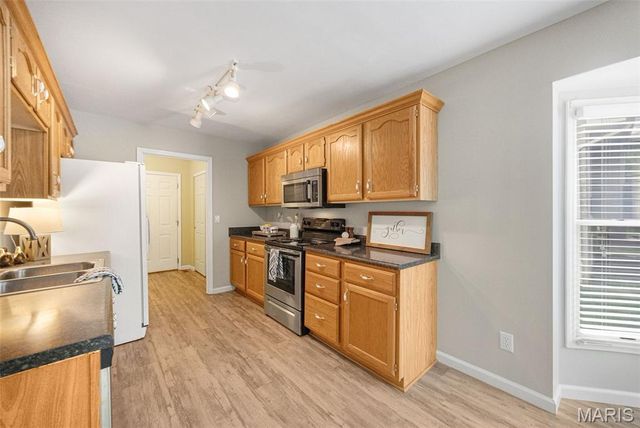 3055 Oakmont Court, St Charles, MO 63301