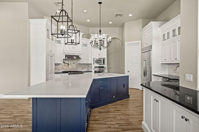 5600 S GEMSTONE Drive, Chandler, AZ 85249