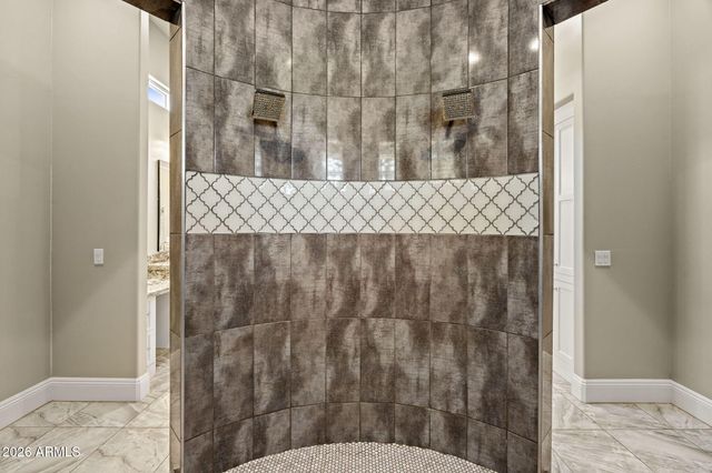 5600 S GEMSTONE Drive, Chandler, AZ 85249