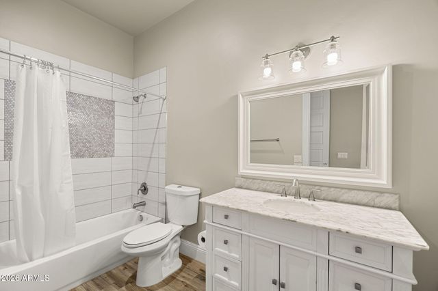 5600 S GEMSTONE Drive, Chandler, AZ 85249