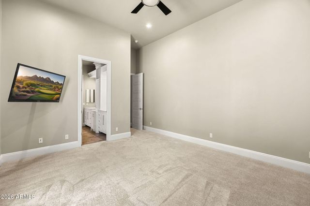 5600 S GEMSTONE Drive, Chandler, AZ 85249