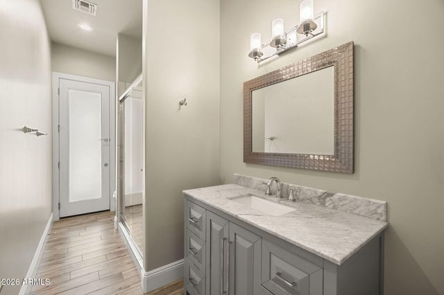 5600 S GEMSTONE Drive, Chandler, AZ 85249