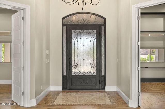 5600 S GEMSTONE Drive, Chandler, AZ 85249