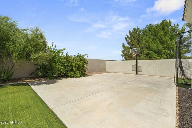5600 S GEMSTONE Drive, Chandler, AZ 85249