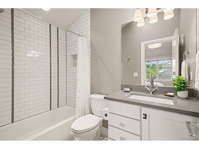 1400 S Saint Paul St, Denver, CO 80210