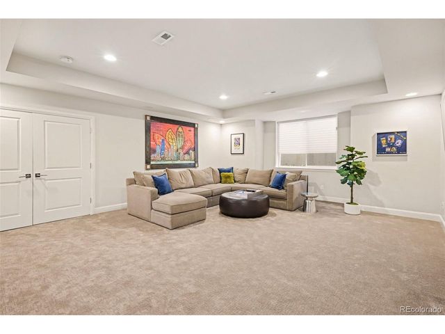 1400 S Saint Paul St, Denver, CO 80210