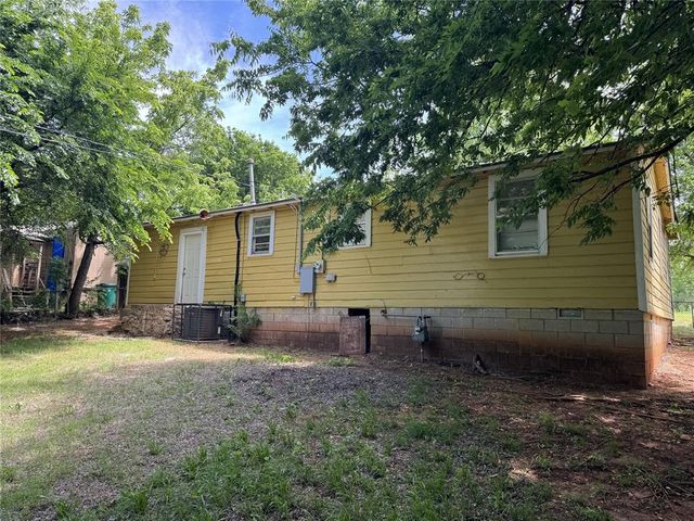 1921 N Vine Street, Oklahoma City, OK 73121