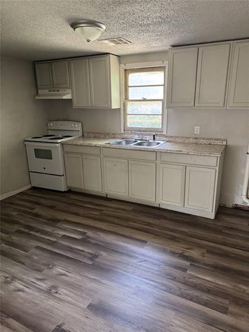 1921 N Vine Street, Oklahoma City, OK 73121