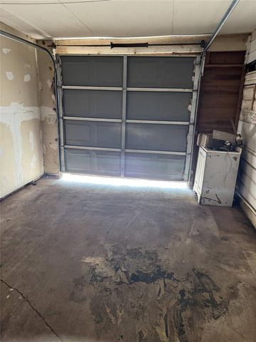 1921 N Vine Street, Oklahoma City, OK 73121