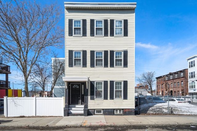110 D St, Boston, MA 02127