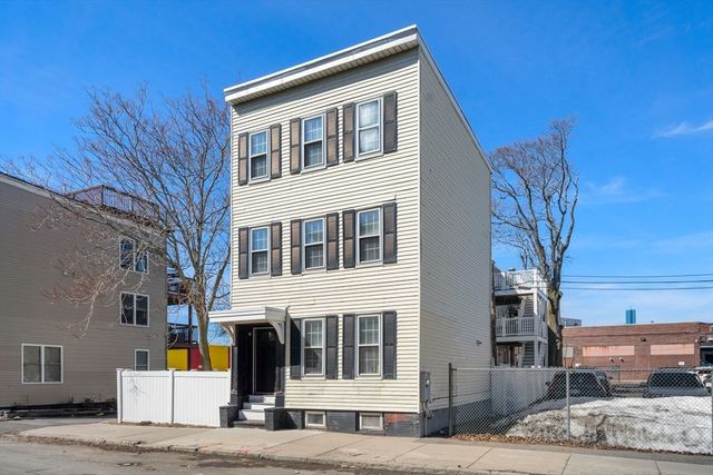 110 D St, Boston, MA 02127