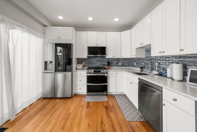 110 D St, Boston, MA 02127