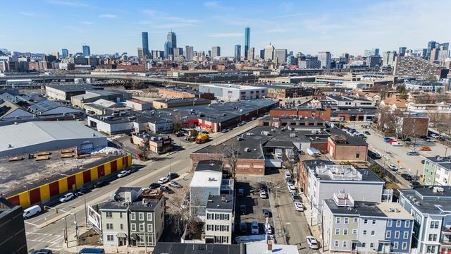 110 D St, Boston, MA 02127