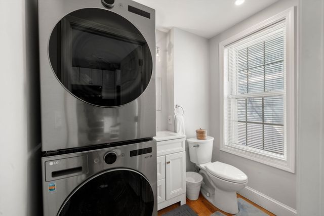 110 D St, Boston, MA 02127