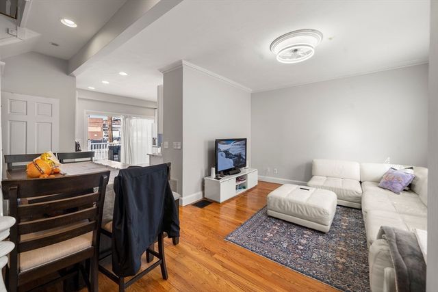 110 D St, Boston, MA 02127