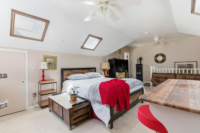 91 Willow Oak Circle, North Charleston, SC 29418